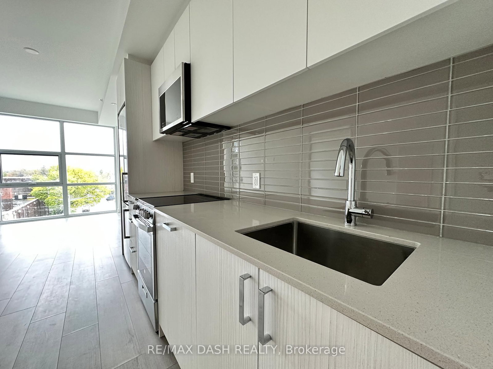 1787 St. Clair Avenue W, Unit 420 - Photo 14
