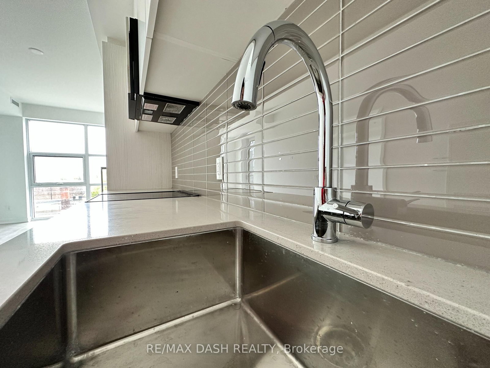 1787 St. Clair Avenue W, Unit 420 - Photo 15