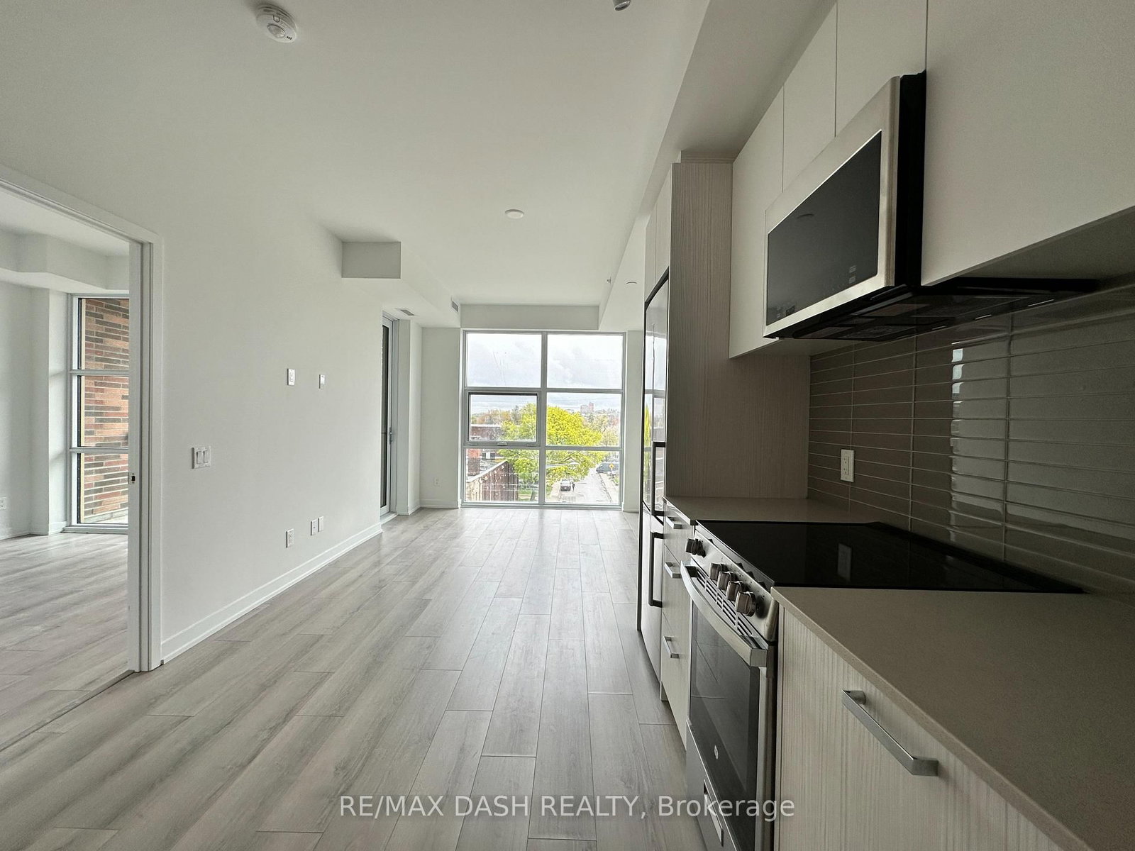 1787 St. Clair Avenue W, Unit 420 - Photo 16