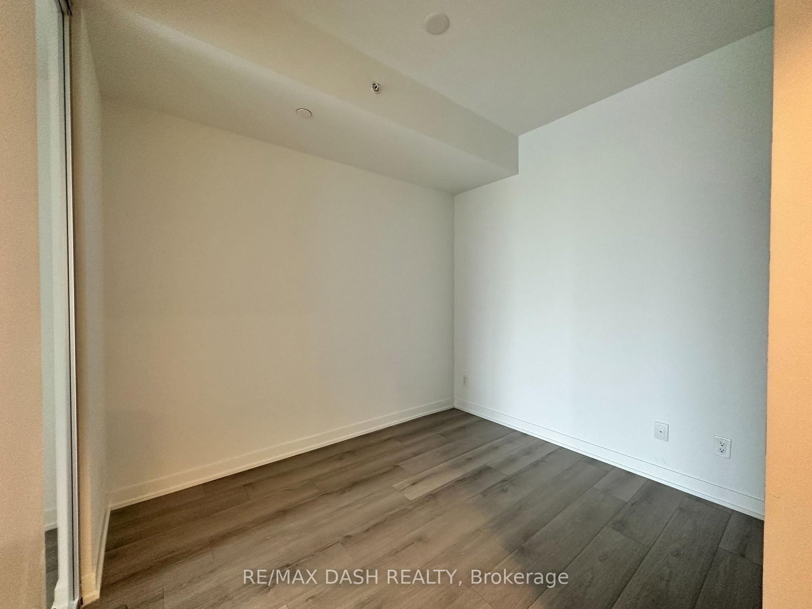 1787 St. Clair Avenue W, Unit 420 - Photo 5