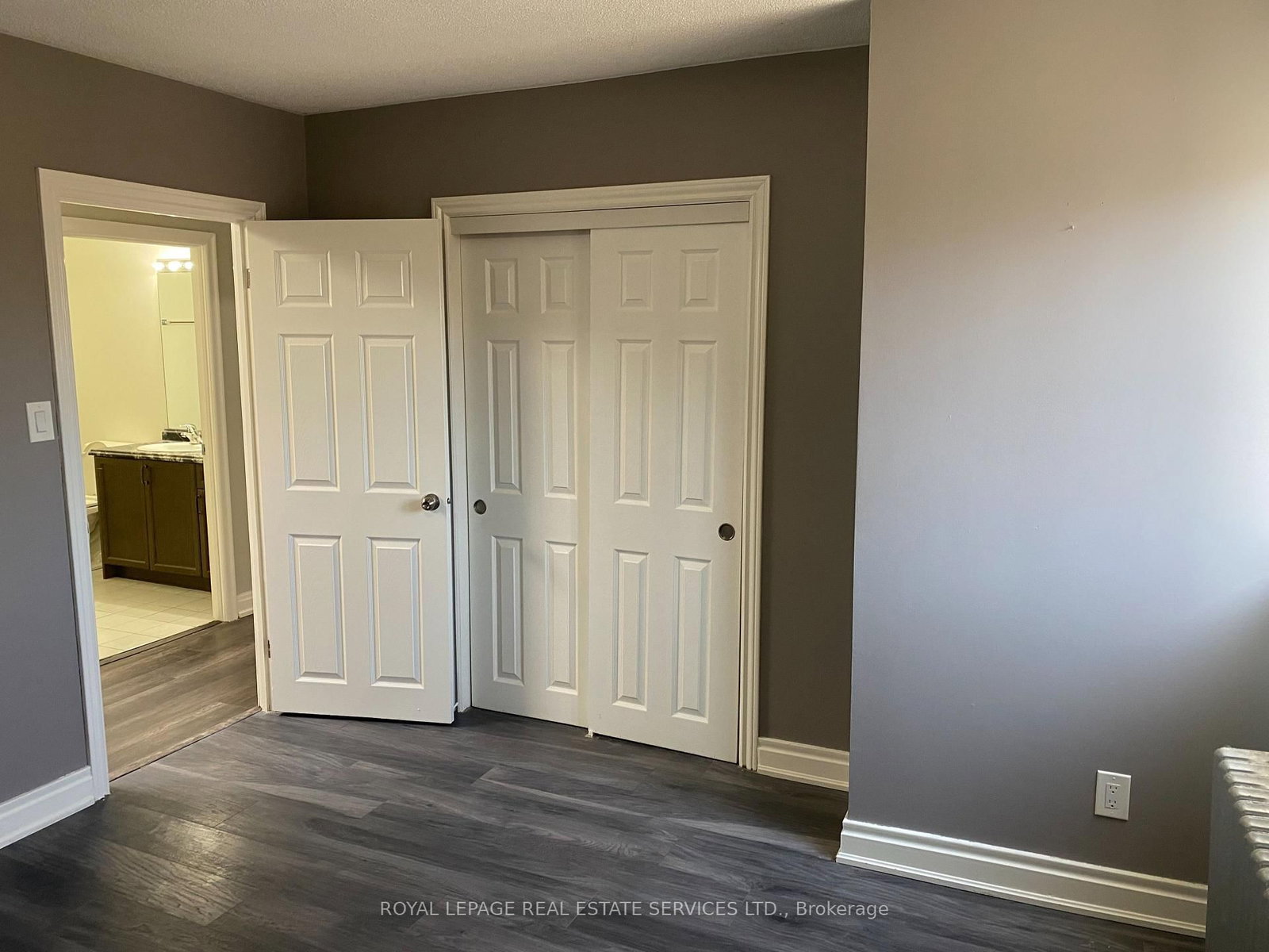 3874A Bloor Street W, Unit 2 - Photo 11