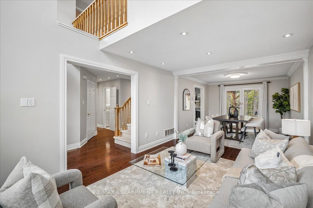 1257 McCraney Street E - Photo 13