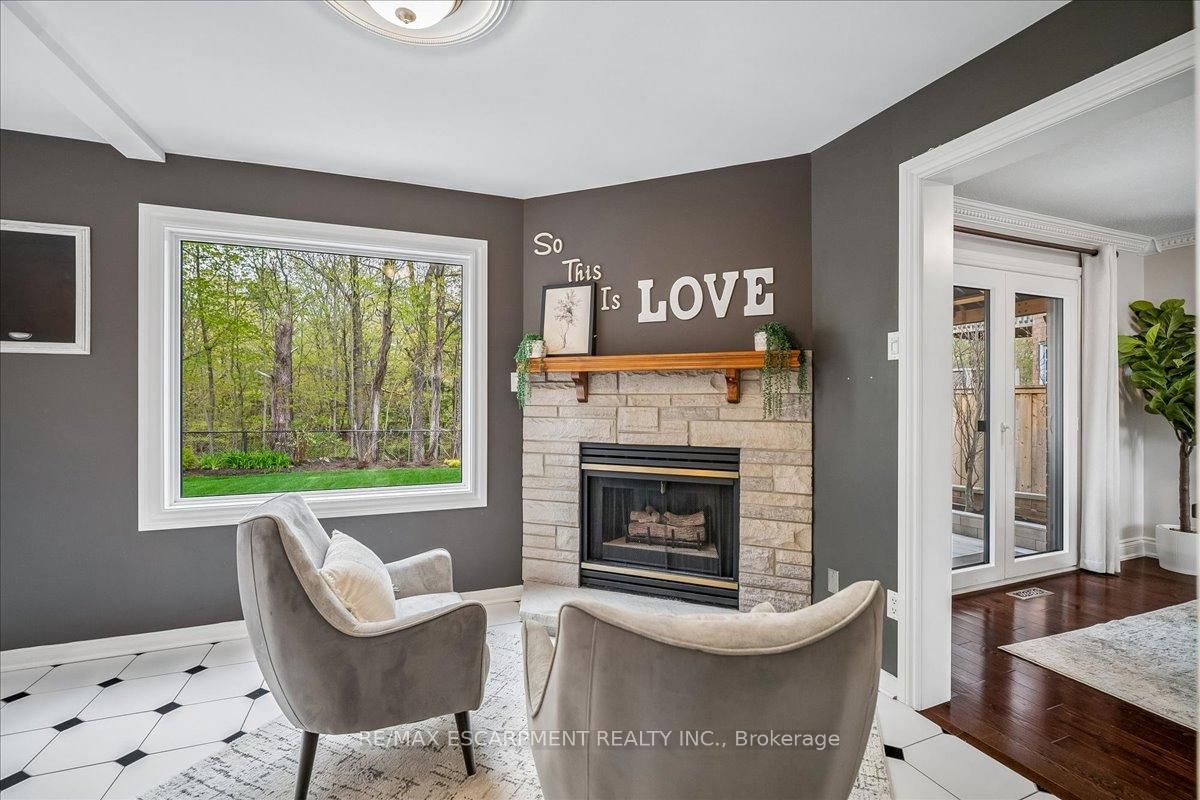 1257 McCraney Street E - Photo 18