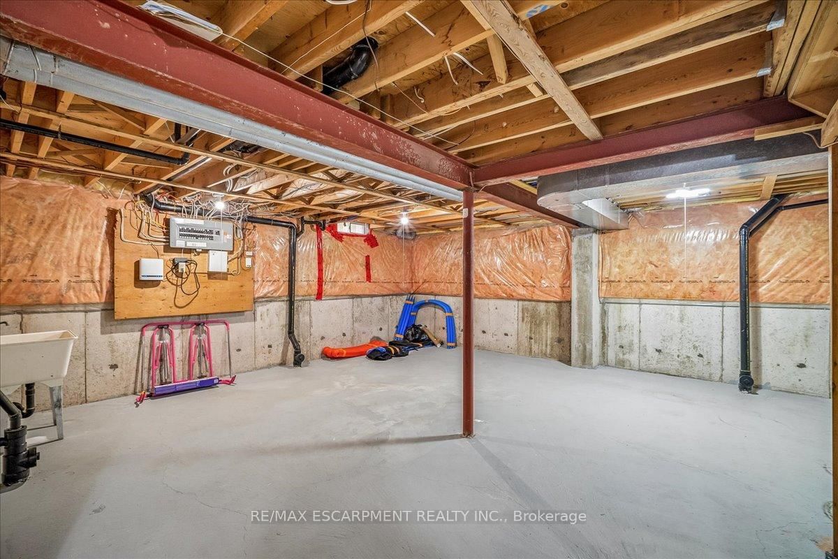 1257 McCraney Street E - Photo 34