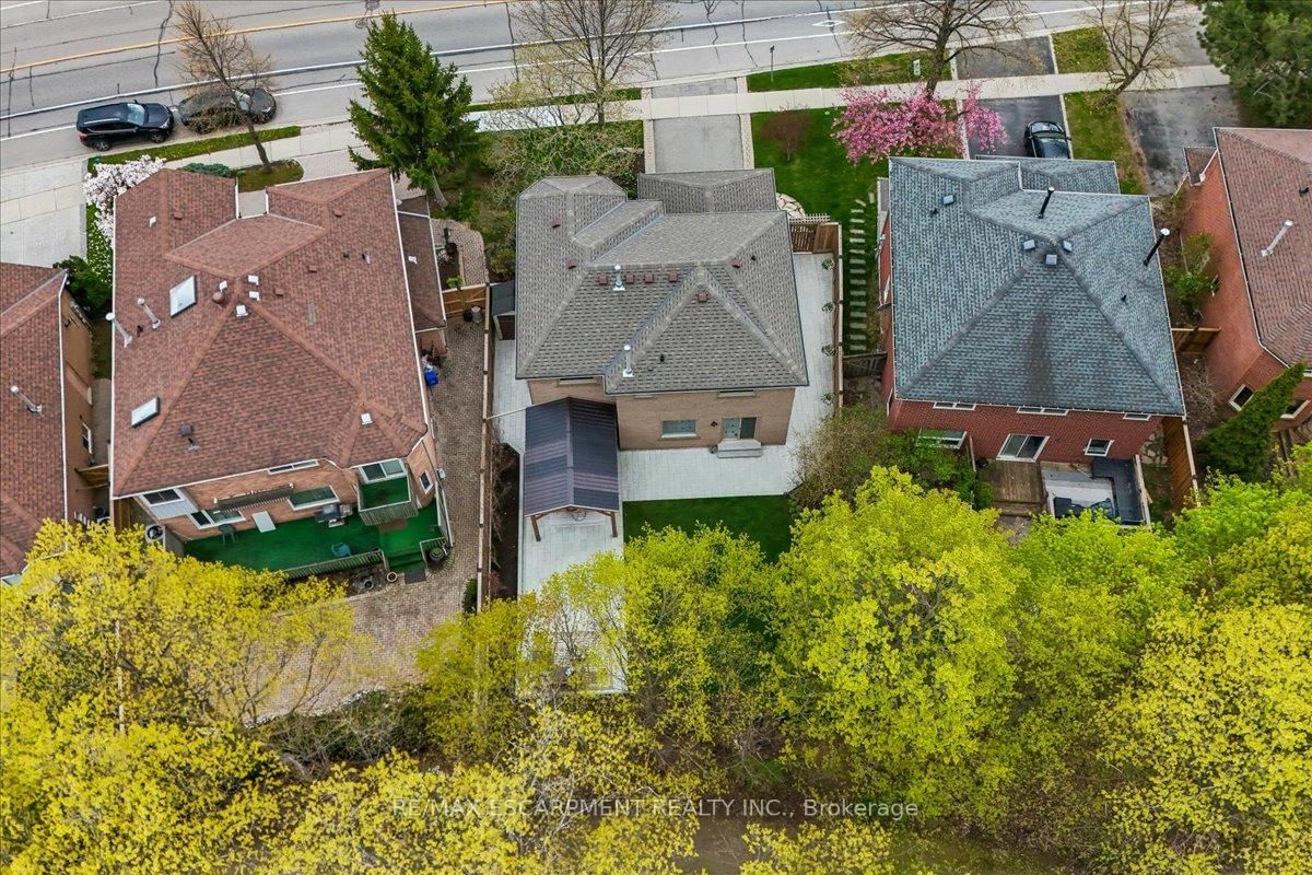 1257 McCraney Street E - Photo 44