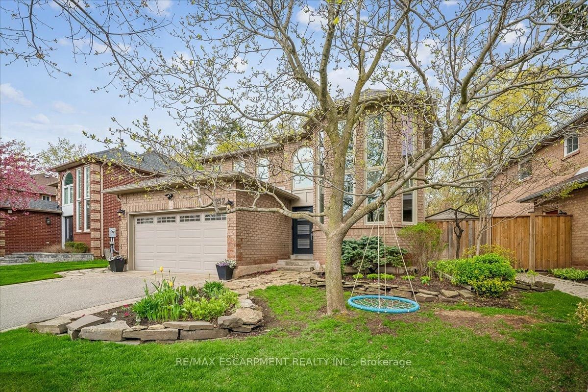 1257 McCraney Street E - Photo 8