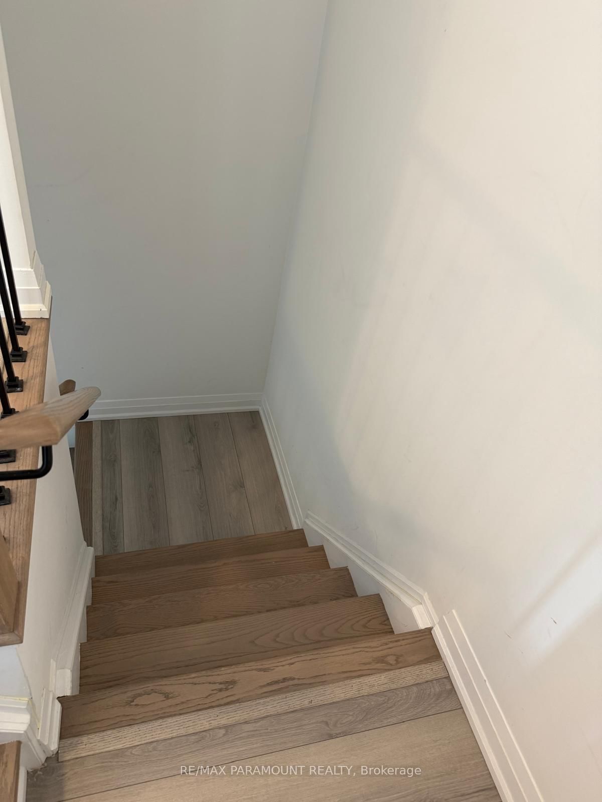 85 Attmar Drive, Unit 330 - Photo 8