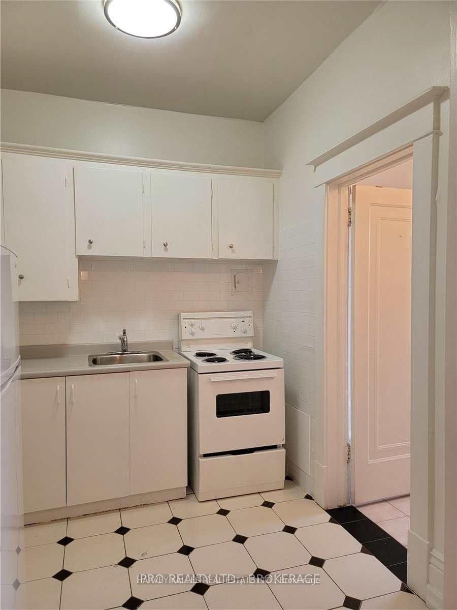 757 Dovercourt Road, Unit F - Photo 3