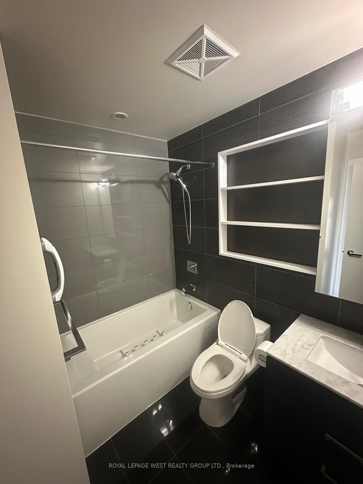 1830 E Bloor St. W Street E, Unit 402 - Photo 8