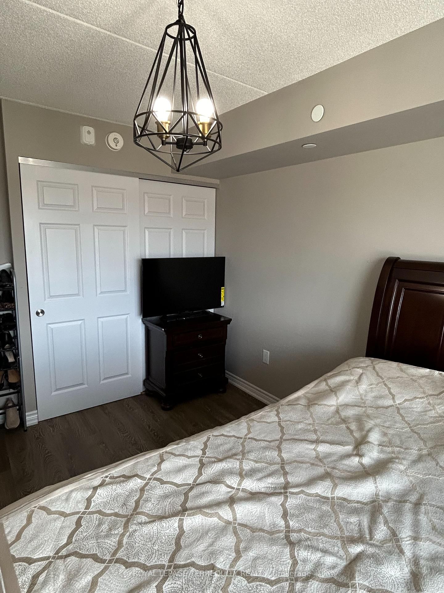 716 Main Street E, Unit 512 - Photo 18