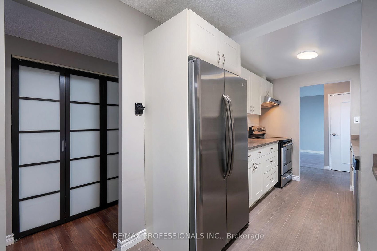 812 Burnhamthorpe Road, Unit 1504 - Photo 19