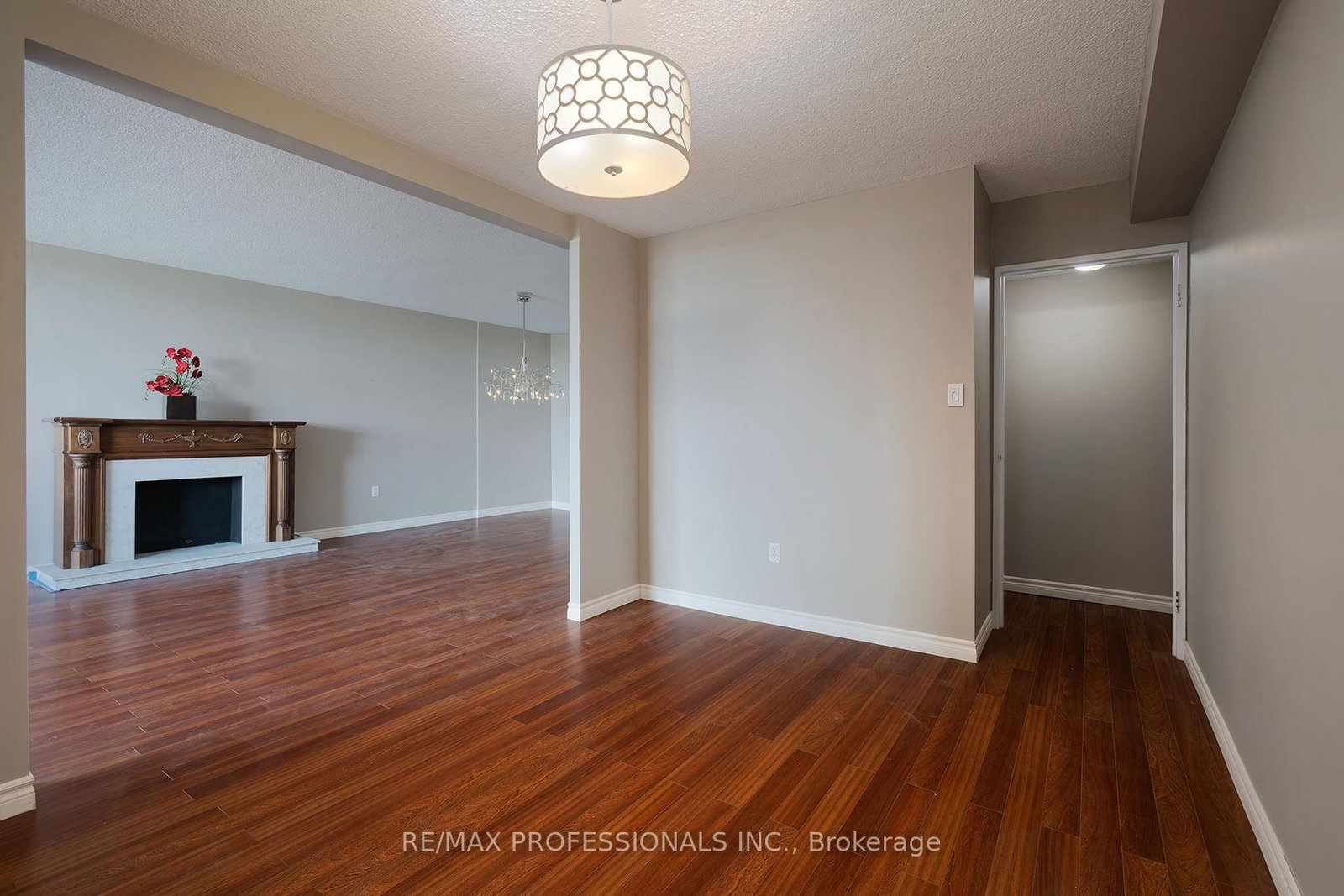 812 Burnhamthorpe Road, Unit 1504 - Photo 22