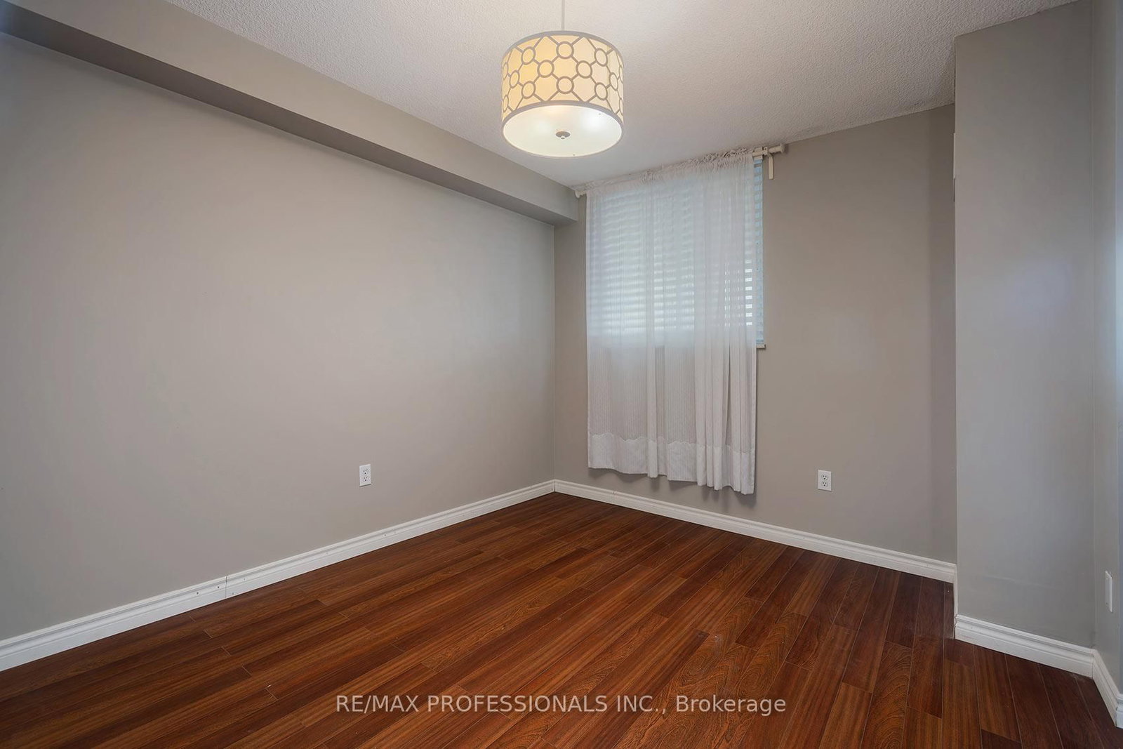 812 Burnhamthorpe Road, Unit 1504 - Photo 23