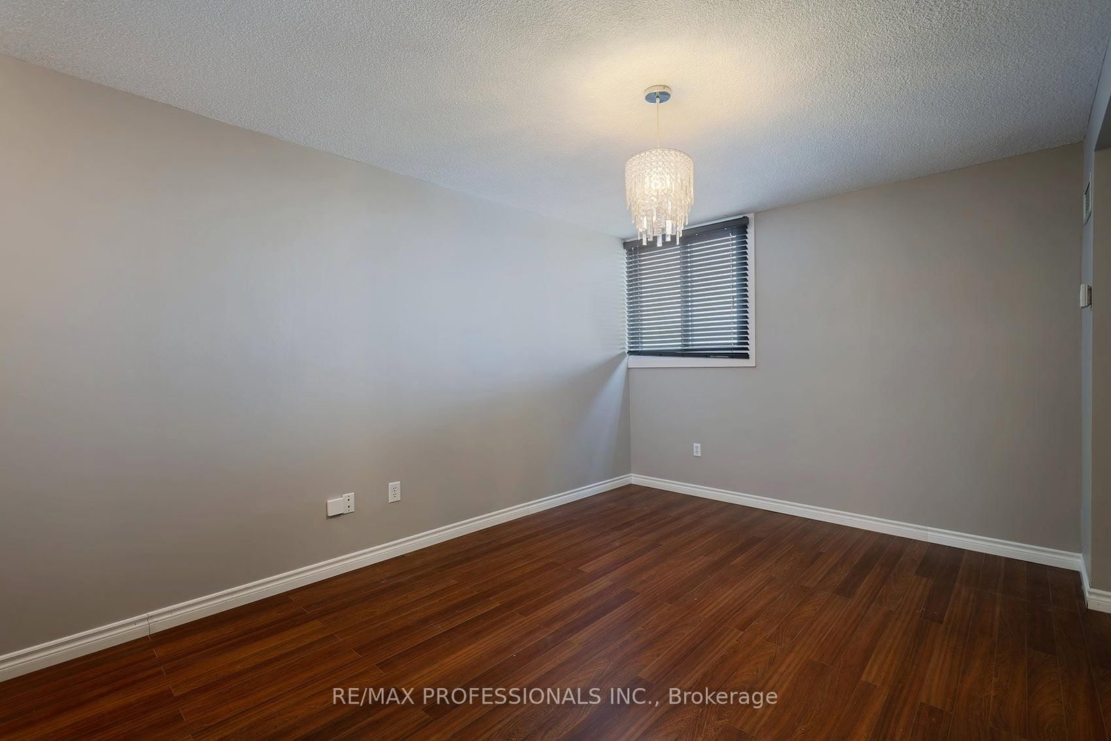 812 Burnhamthorpe Road, Unit 1504 - Photo 25