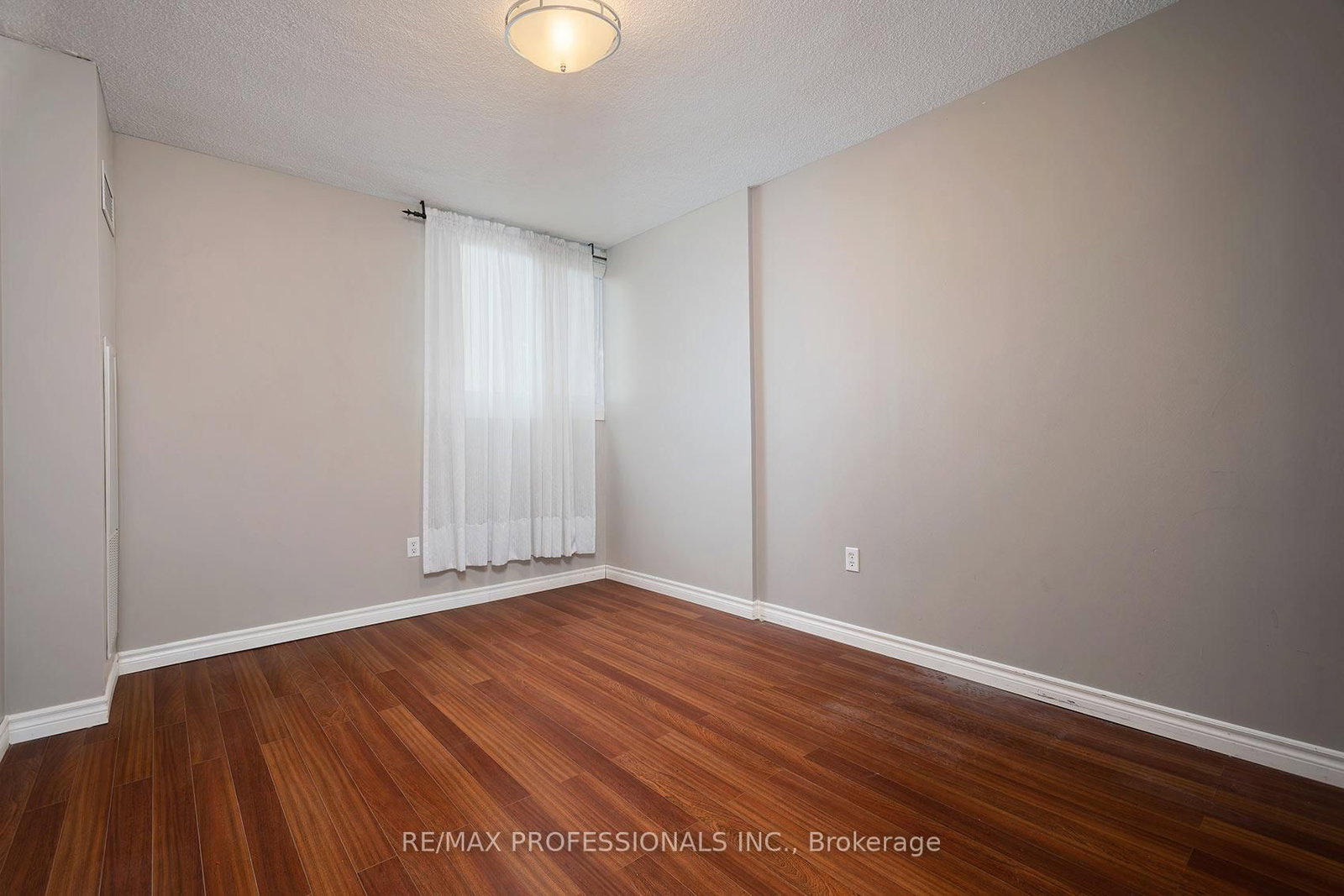 812 Burnhamthorpe Road, Unit 1504 - Photo 30