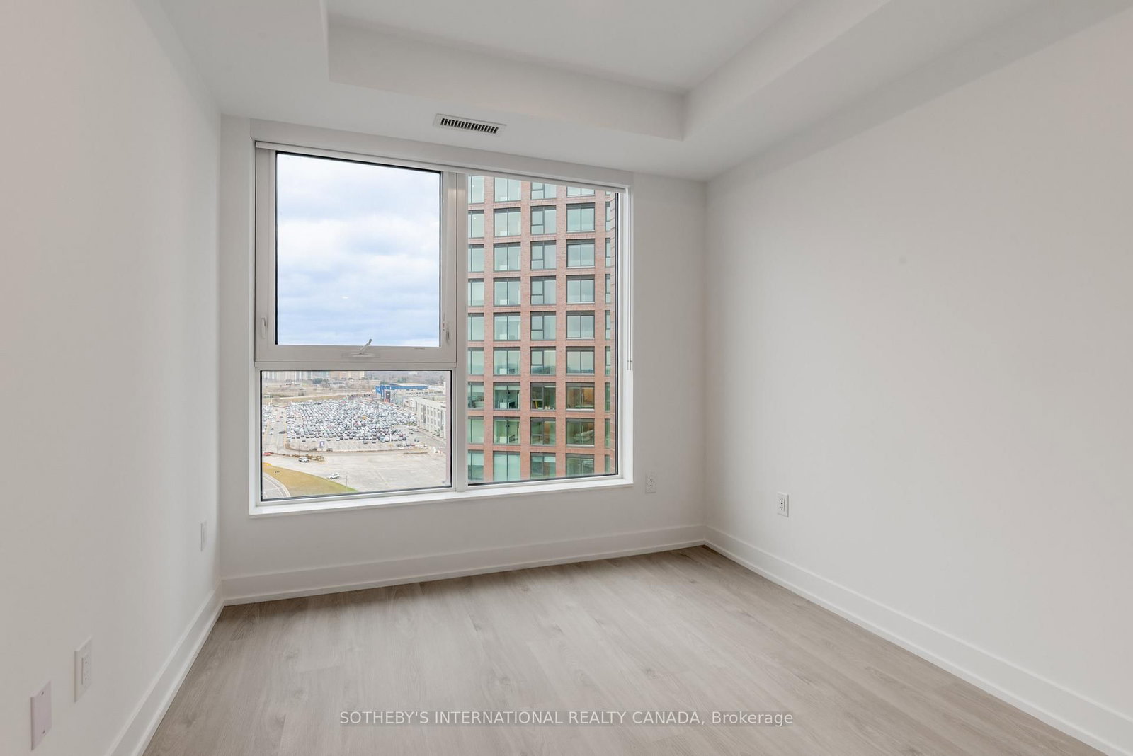 31 York Garden Way, Unit 808 - Photo 40