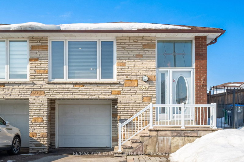 3392 Homark Dr, Mississauga, Ontario