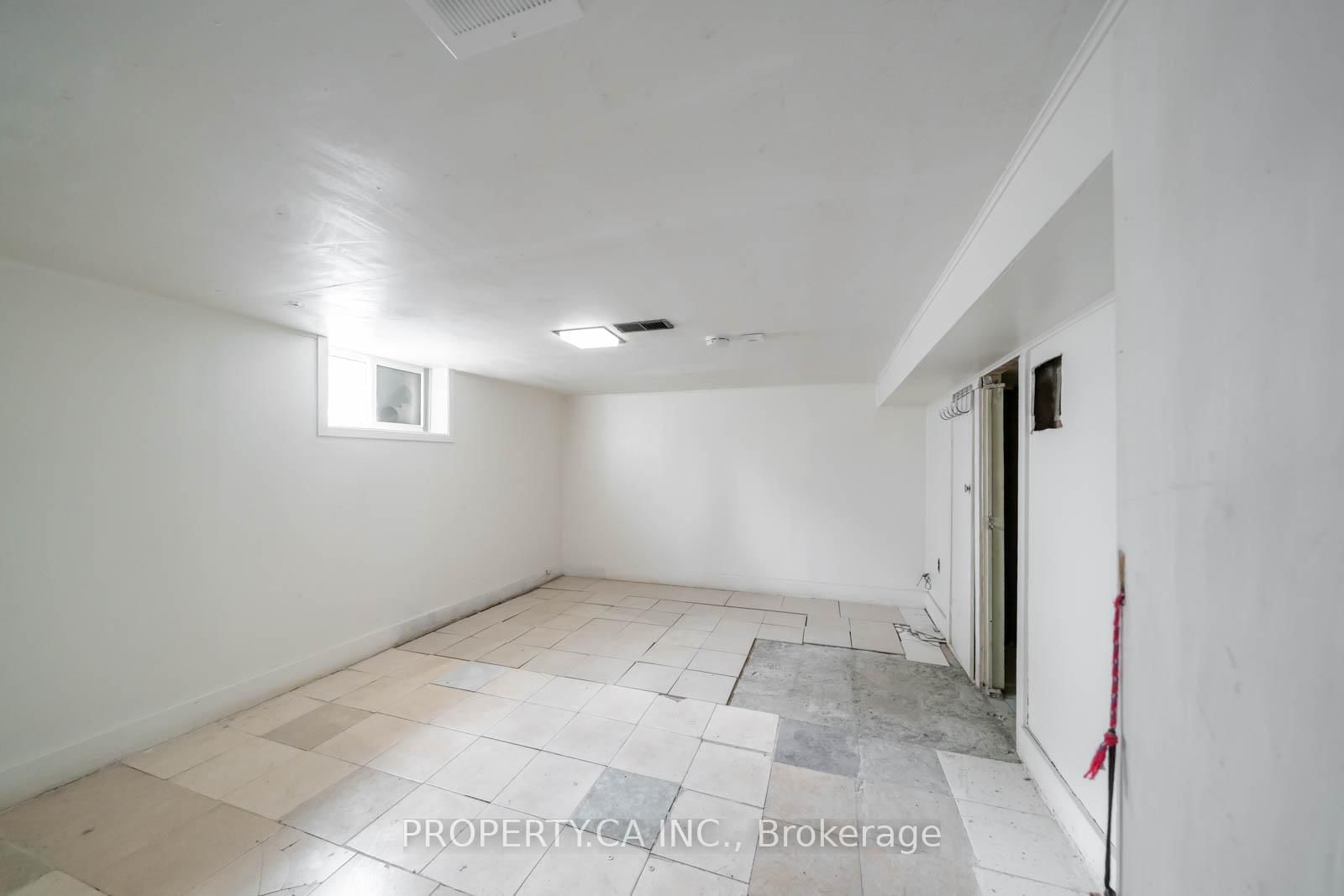 46 McMurchy Avenue N - Photo 16