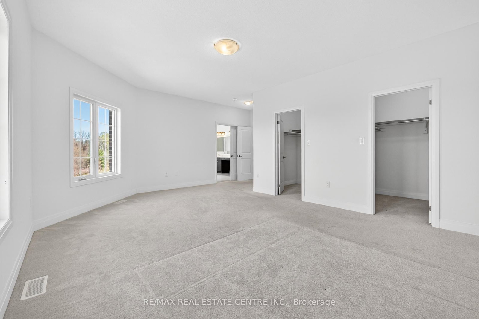 423 Royal West Drive - Photo 34