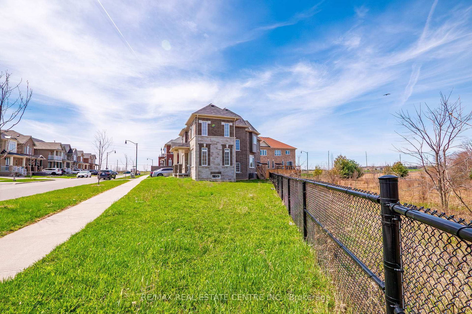 423 Royal West Drive - Photo 49