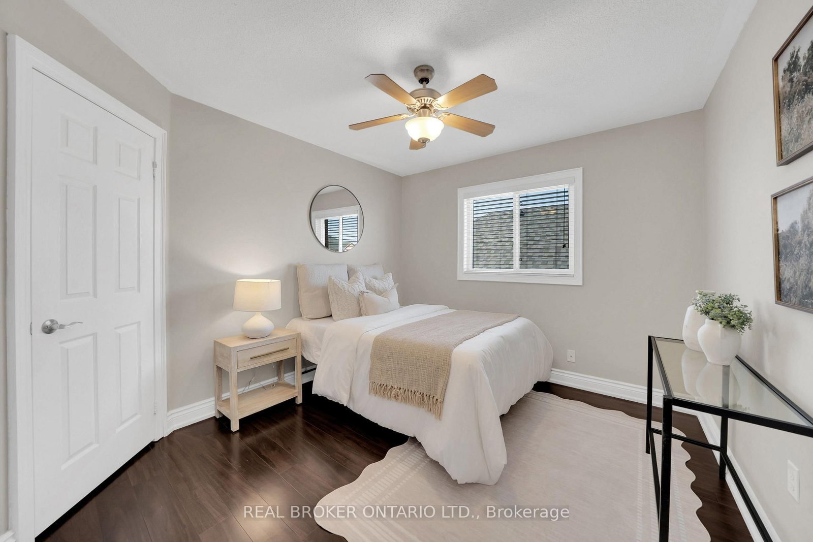 217 Ellis Crescent - Photo 23