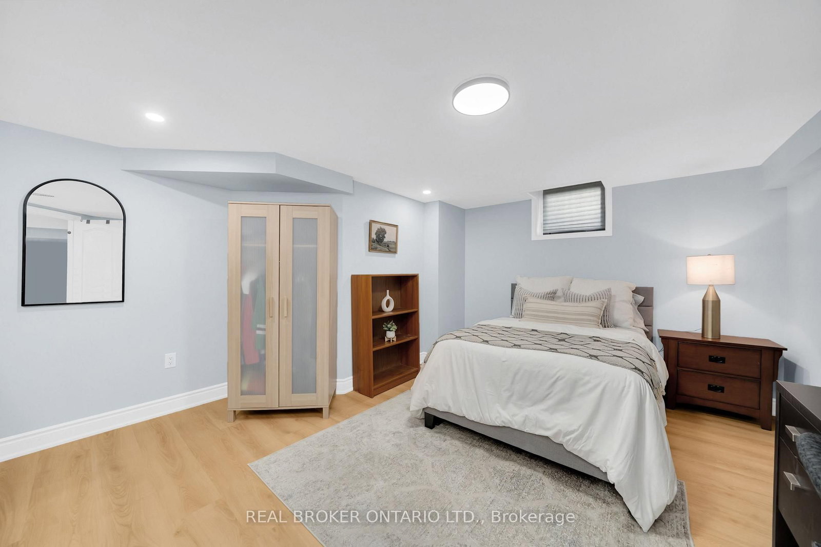 217 Ellis Crescent - Photo 31