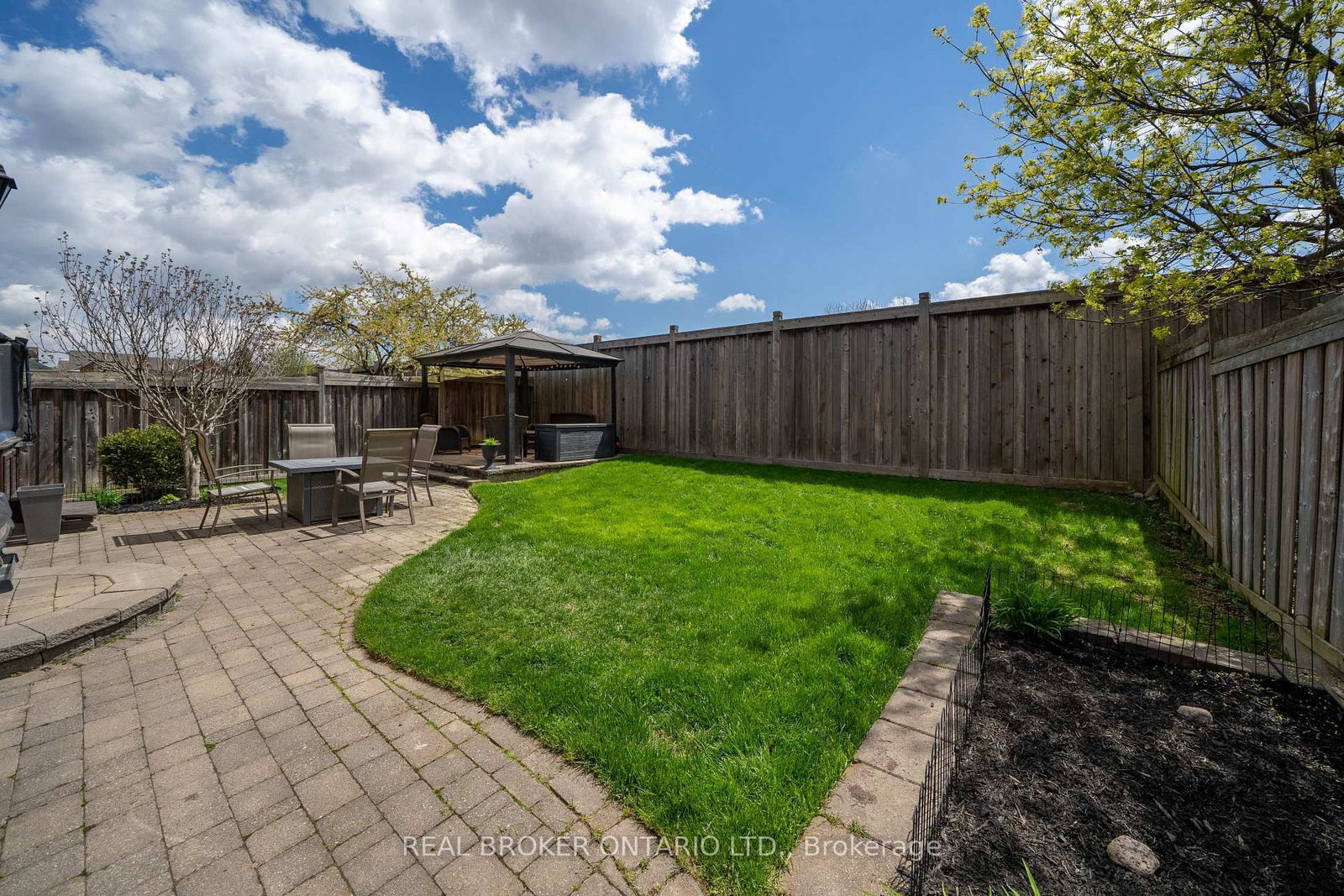 217 Ellis Crescent - Photo 34