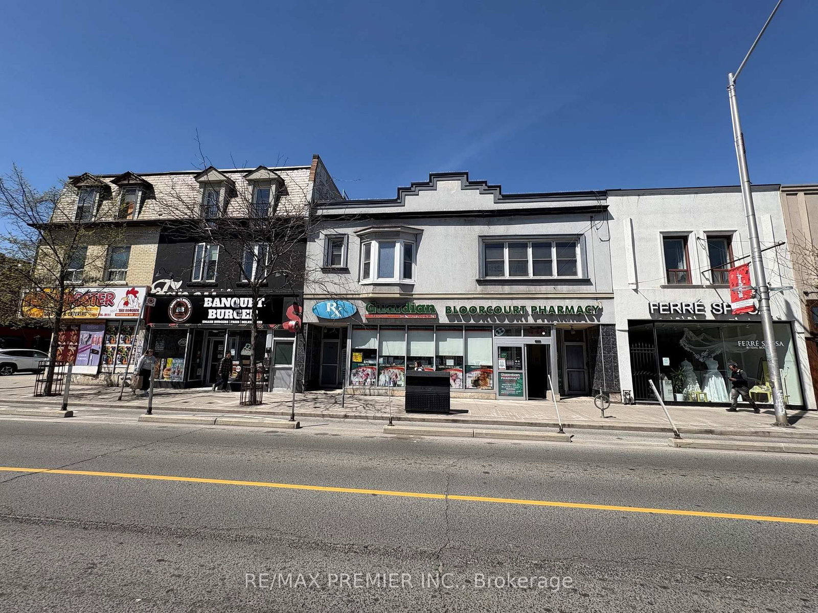 938 Bloor Street W, Unit Upper