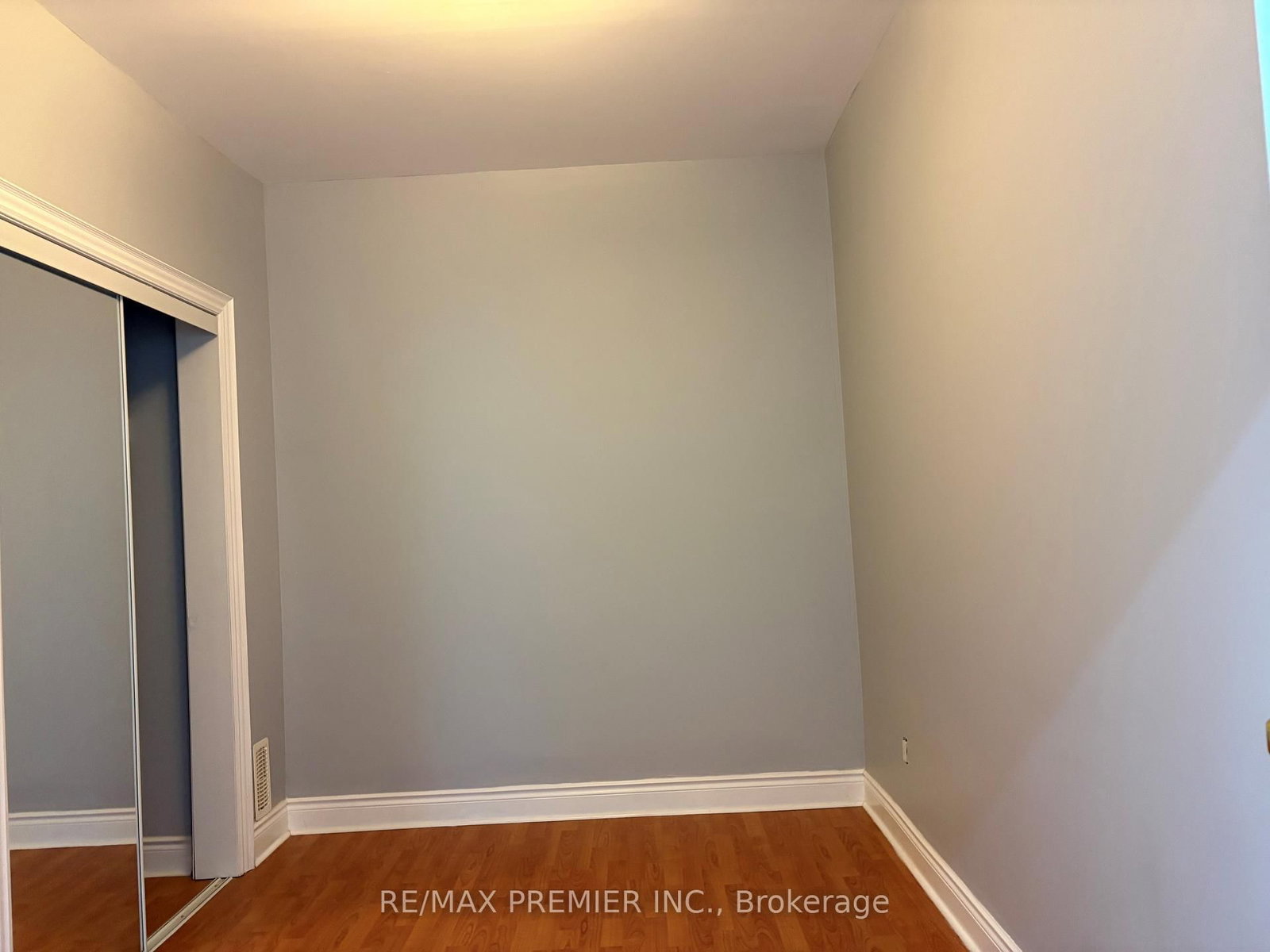 938 Bloor Street W, Unit Upper - Photo 8