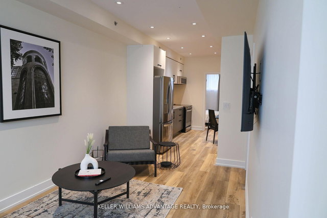 Unit 4 - 12 Batavia Avenue