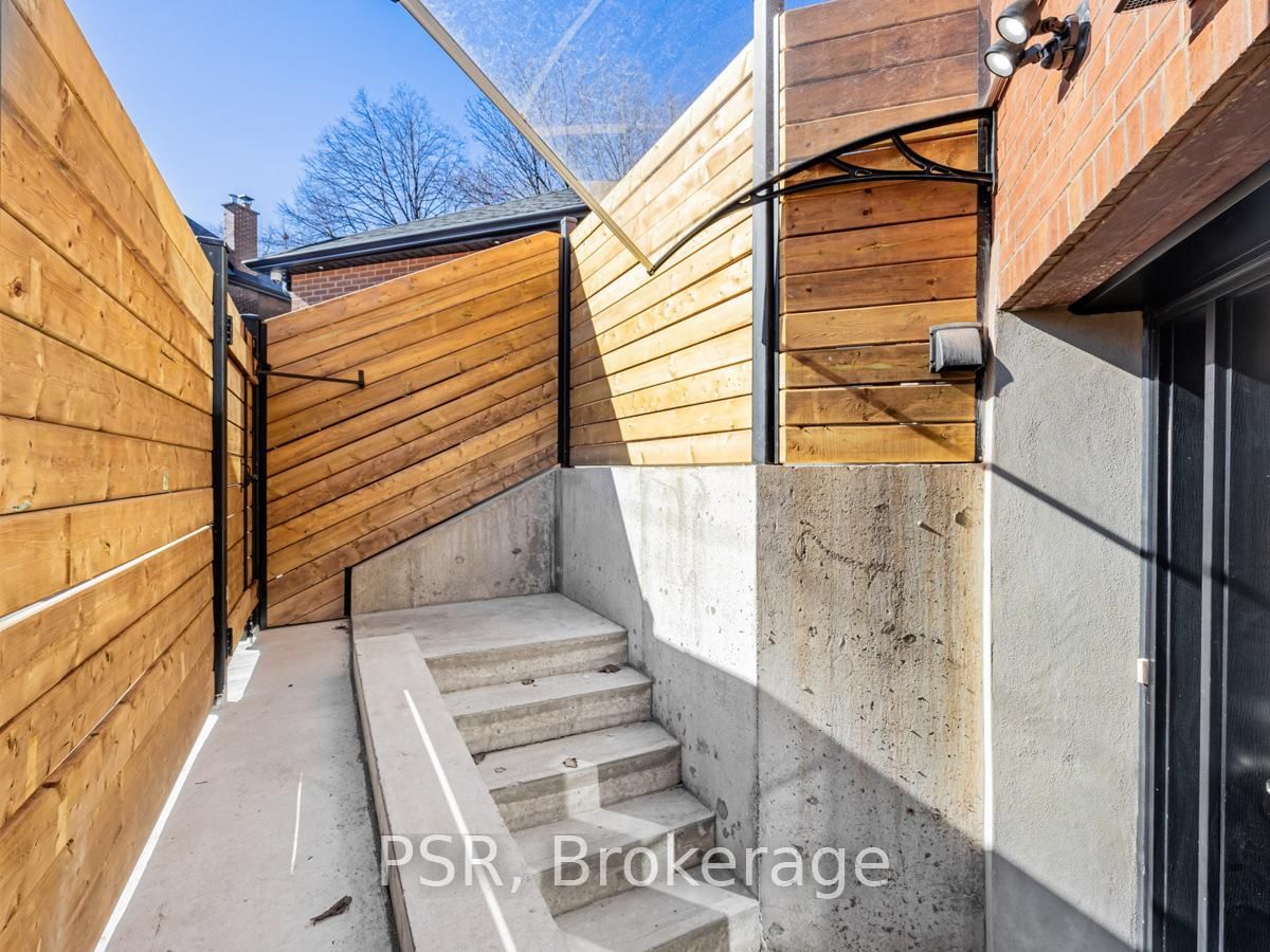 33 Parkway Avenue, Unit B - Photo 24