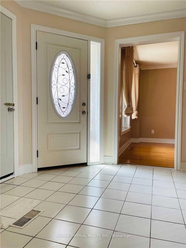 Upper - 5295 Thornwood Drive