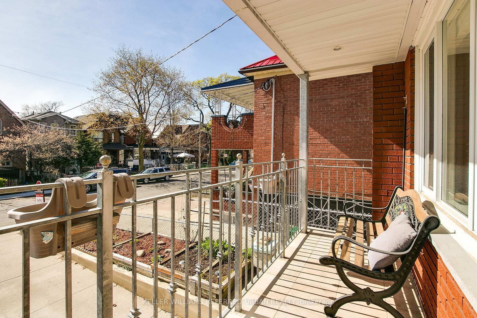 663 Brock Avenue - Photo 10