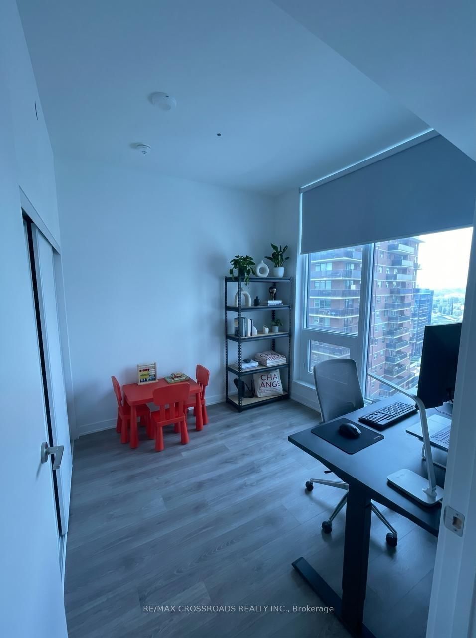 28 Ann Mississauga,ON L5G 0E1 — Photo 3