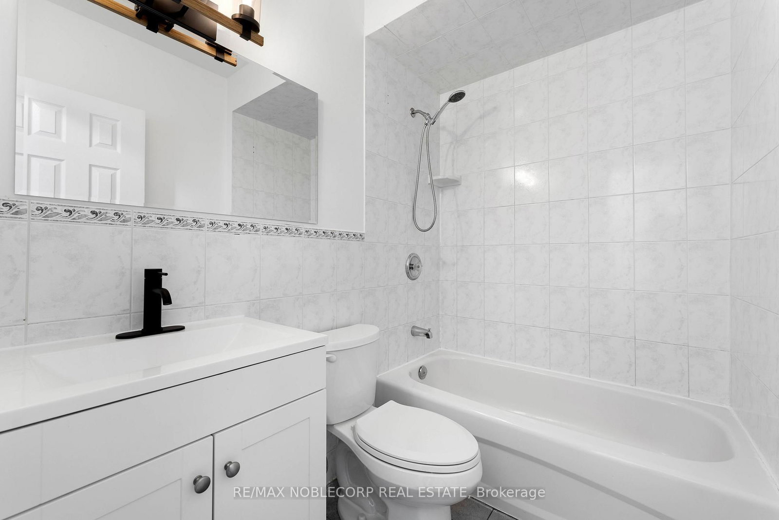 67 Florence Crescent, Unit Basement - Photo 5