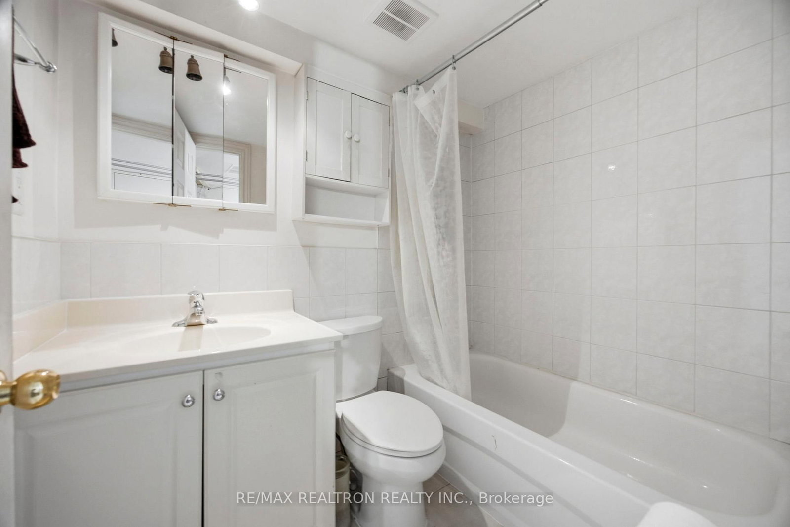 12 San Vito Way • Toronto, ON photo 16