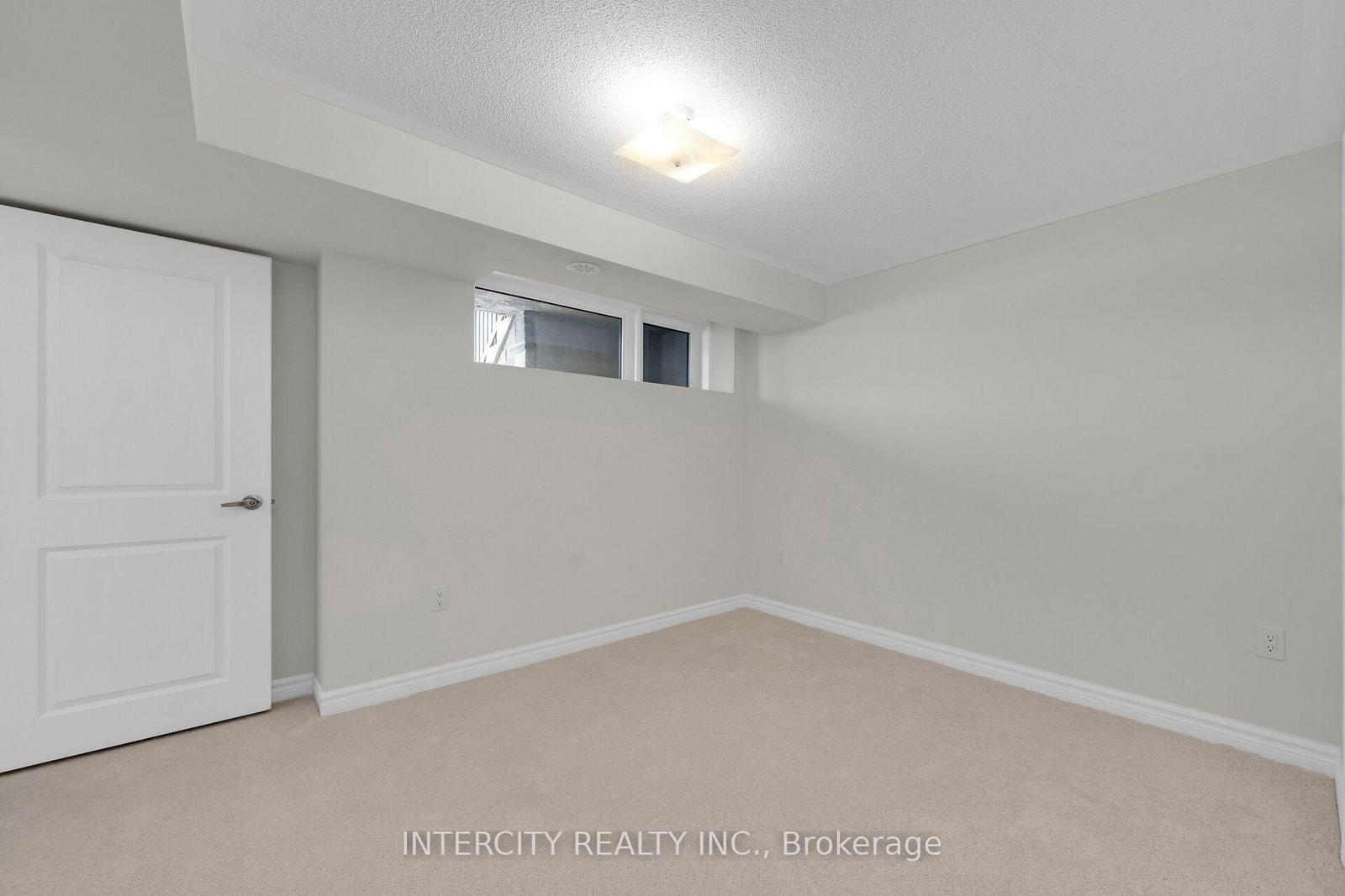 565 Tim Manley Avenue, Unit 13z - Photo 11