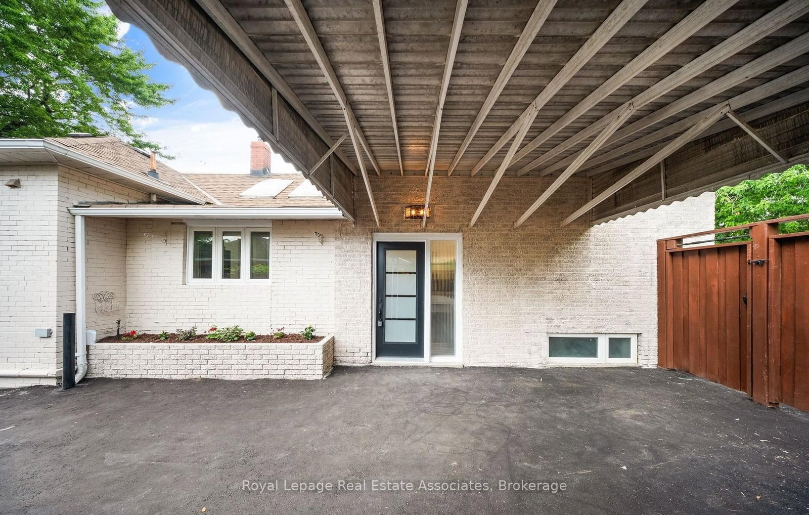 665 Kipling Avenue - Photo 20