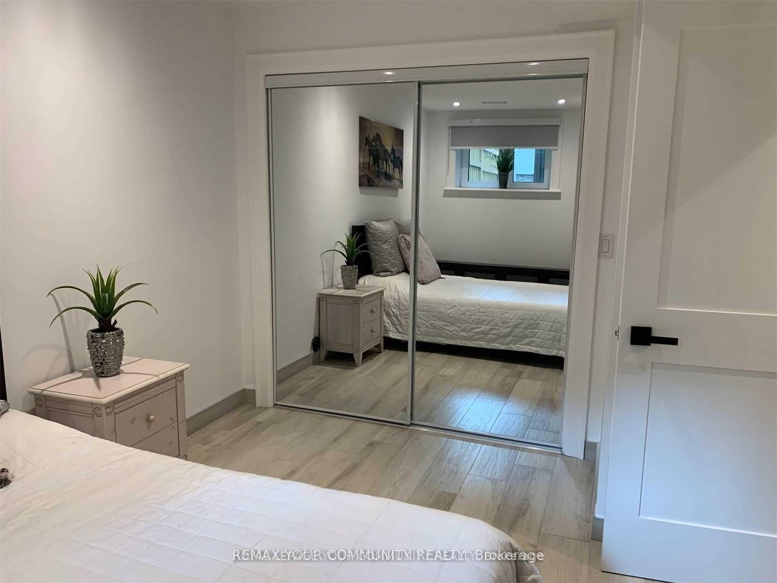7 Van Dusen Boulevard - Photo 14