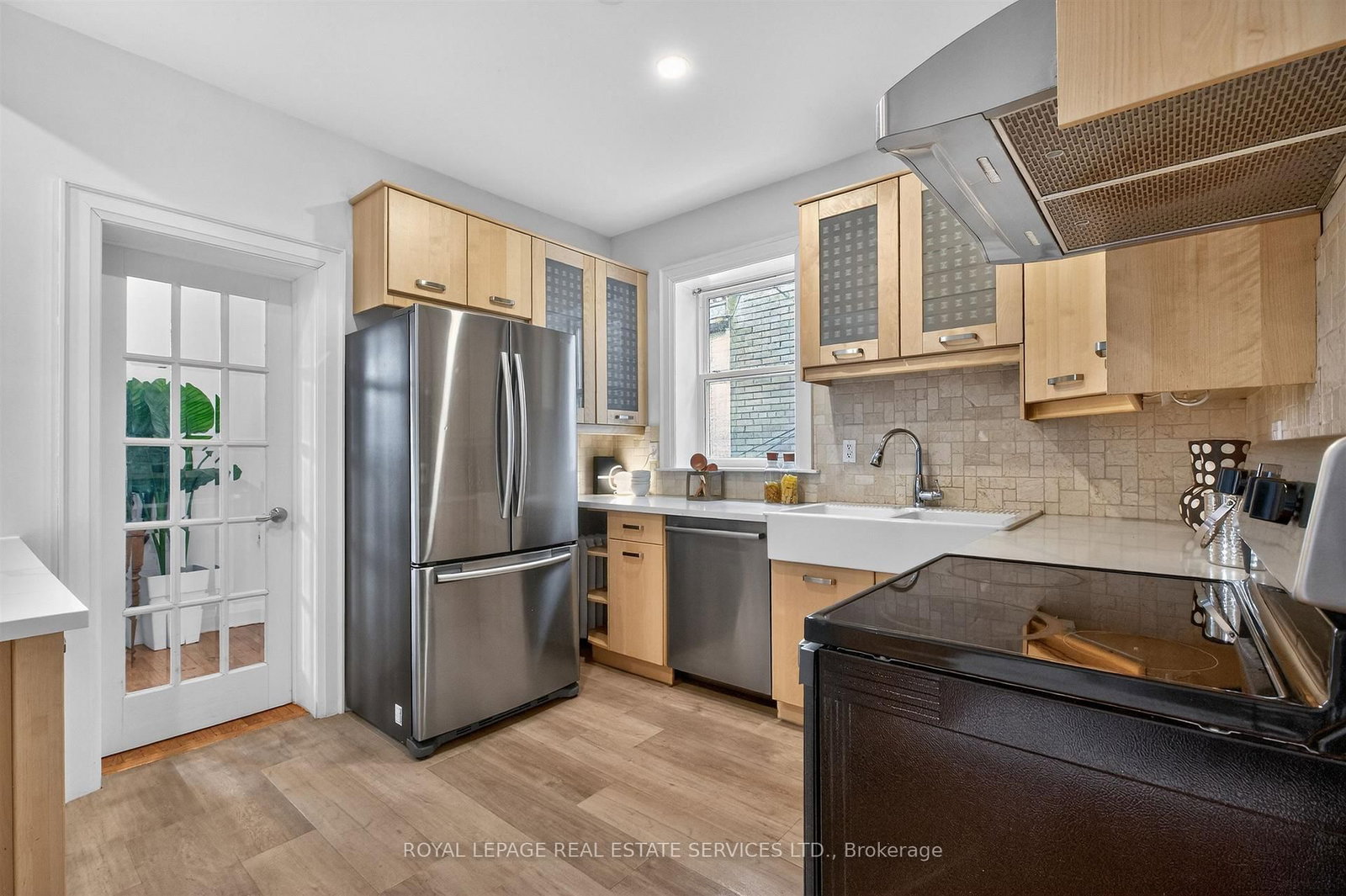 102 Gothic Avenue - Photo 14
