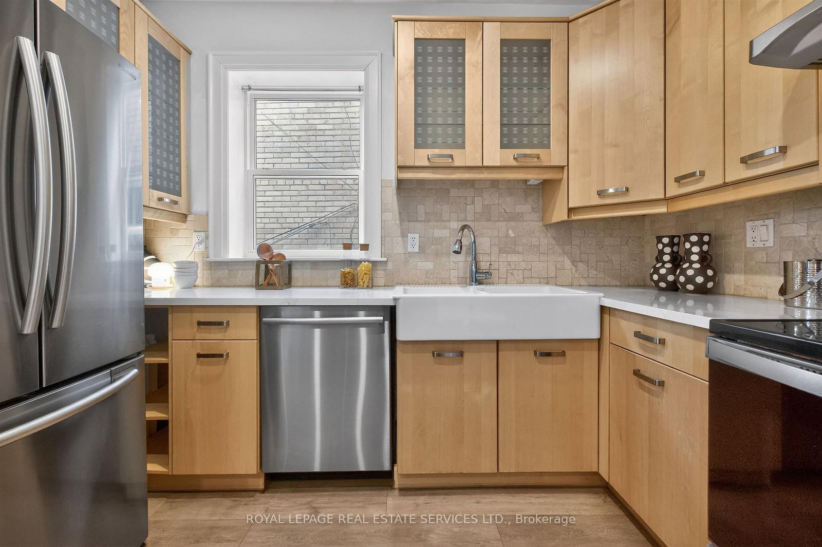 102 Gothic Avenue - Photo 15