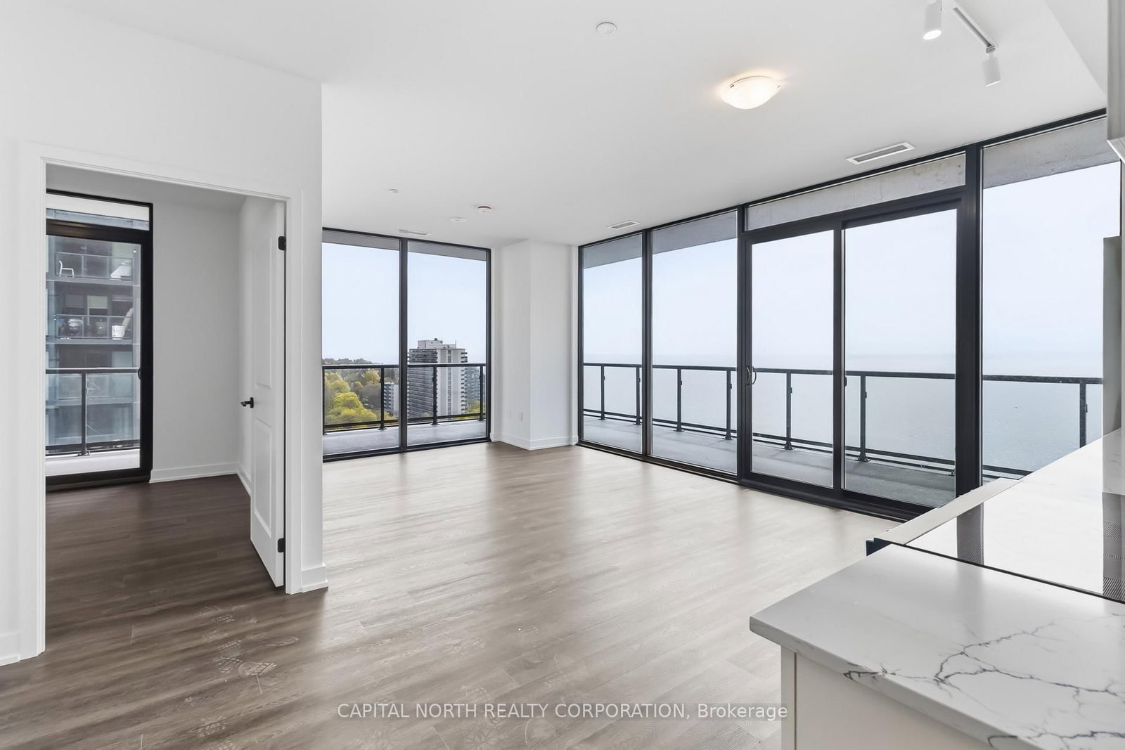 2075 Lakeshore Road, Unit 1304 - Photo 10