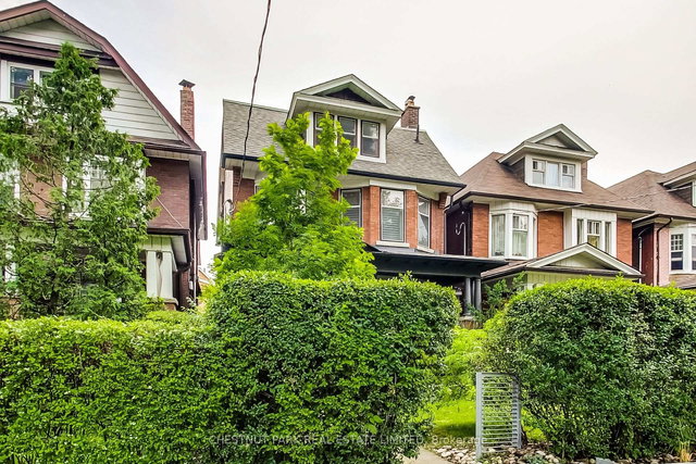 Upper - 37 Tyndall Avenue