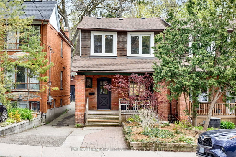 home for sale on 229 Clendenan Avenue