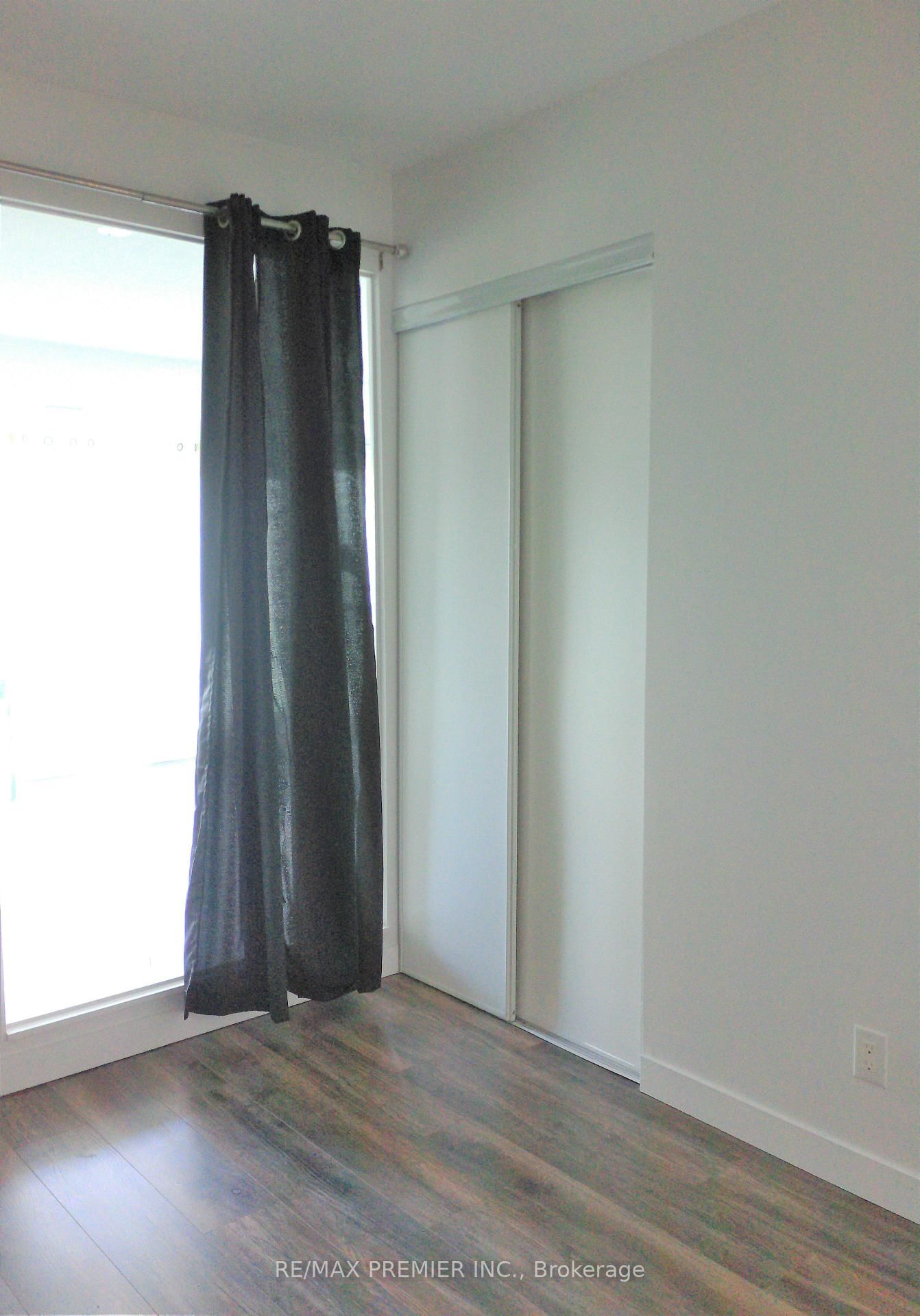 165 Legion Road N, Unit 1525 - Photo 13