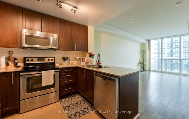 1004 - 3985 Grand Park Drive