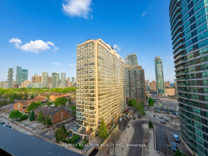 30 Elm Dr W #1011, Mississauga, Ontario