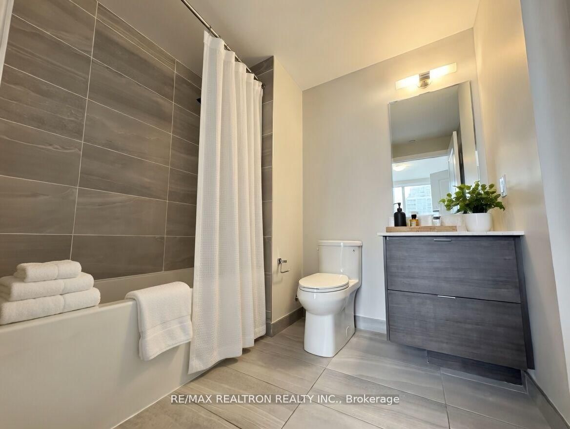 30 Elm Drive W, Unit 1011 - Photo 5