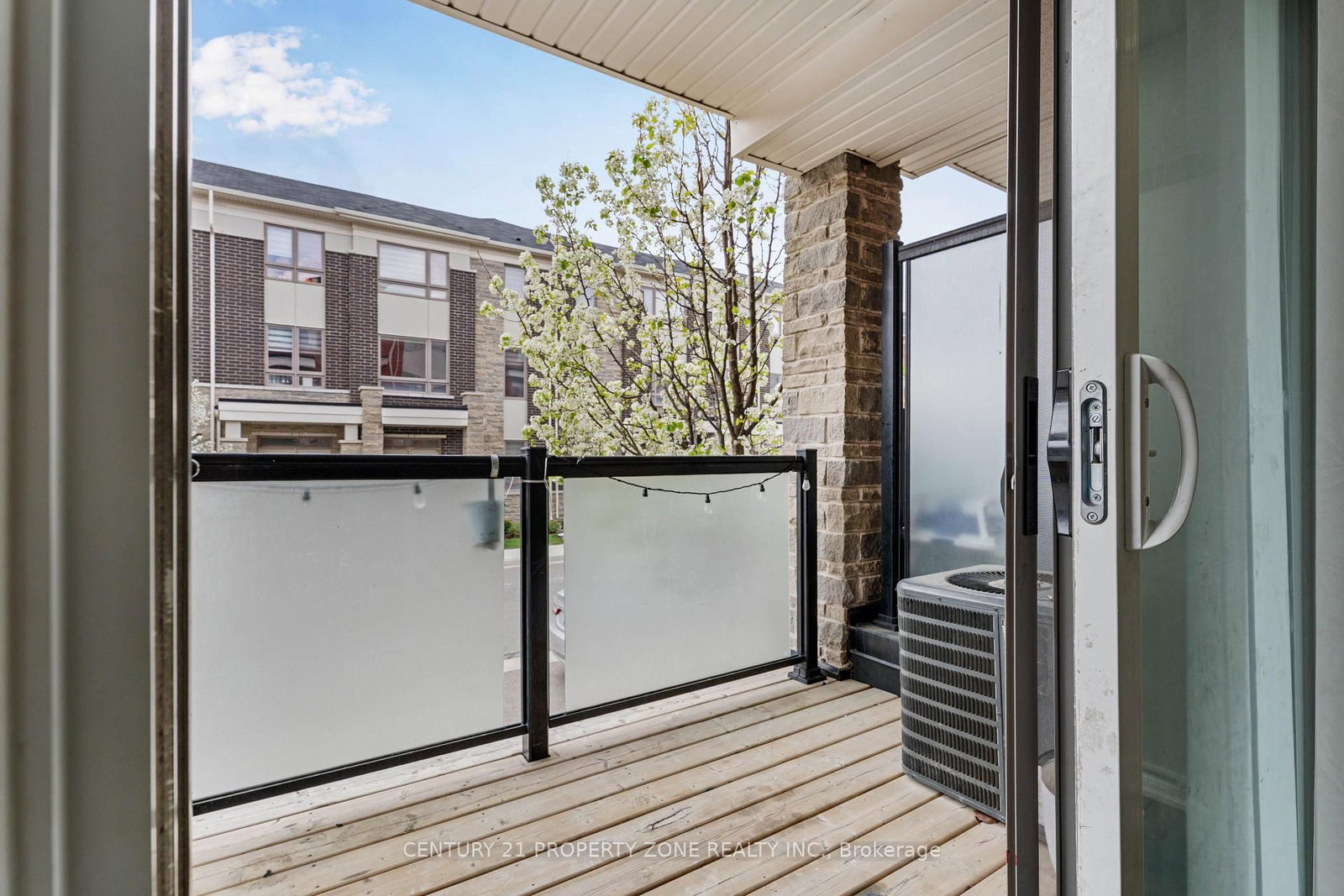 250 Lagerfeld Drive, Unit 4 - Photo 17