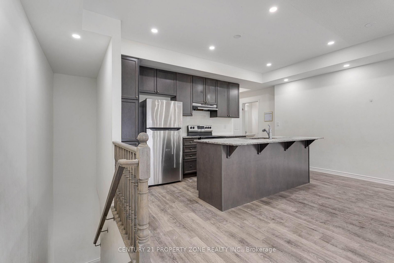 250 Lagerfeld Drive, Unit 4 - Photo 2